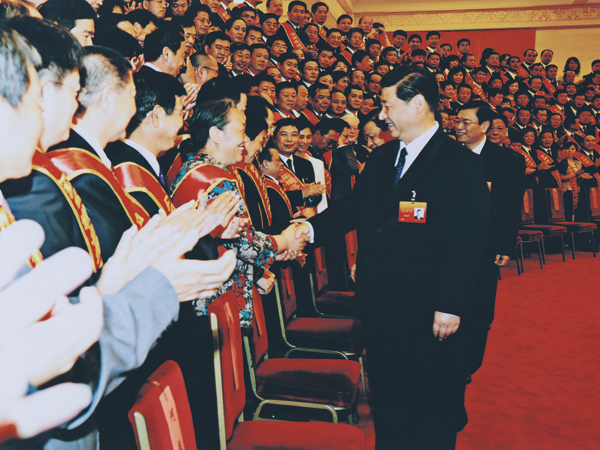 2011年8月15日，奇正集團獲“全國構(gòu)建和諧勞動關(guān)系先進(jìn)代表”殊榮，作為甘肅唯一典型代表在大會交流經(jīng)驗，受到國家副主席習(xí)近平的親切接見。